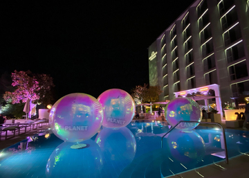 Colorful 2.0m PVC Inflatable Reflective Ball Christmas Mirror Sphere