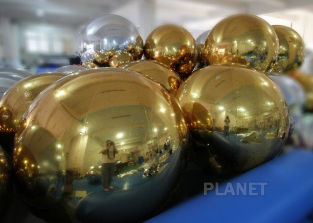Fireproof 1.5m , 2m , 3m Inflatable Mirror Ball For Advertising Activity